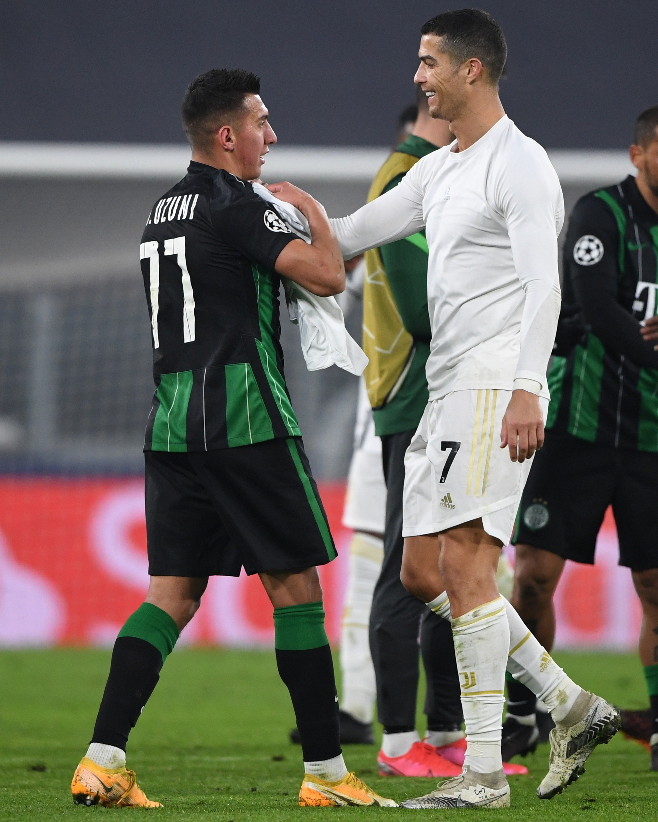 Myrto Uzuni és Cristiano Ronaldo a Juventus elleni BL-meccs után